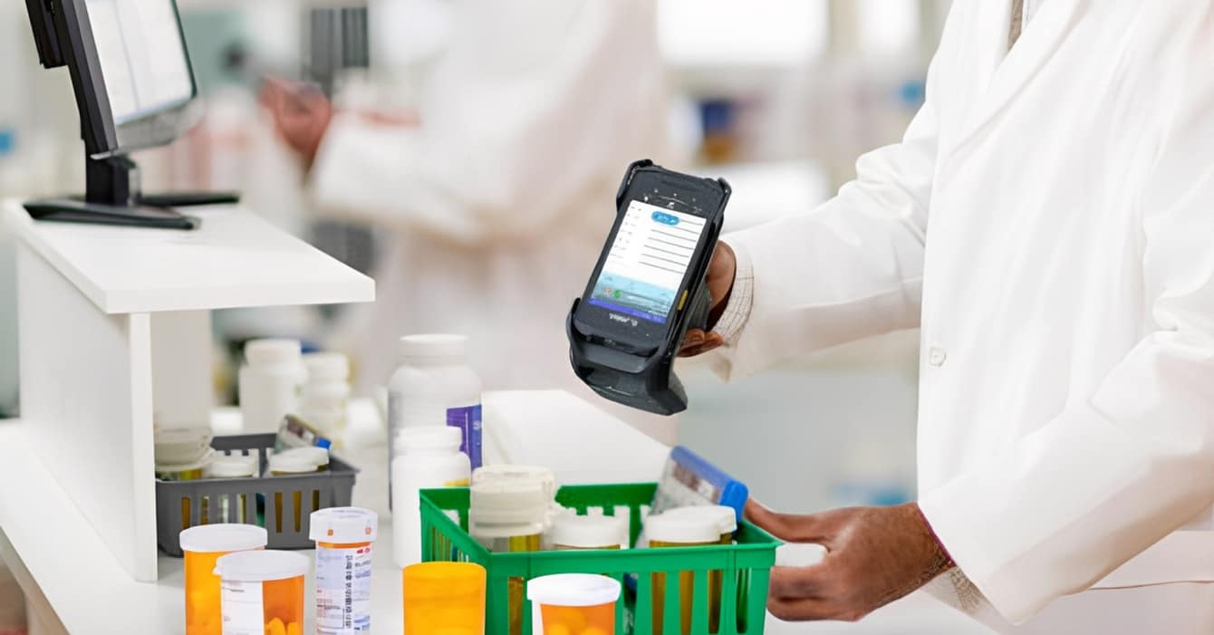 Traçabilité pharmaceutique RFID et Code à barre Tunisie - Sécurité patient. Traçabilité pharmaceutique RFID et Code à barre Tunisie pour la gestion des stocks de médicaments.